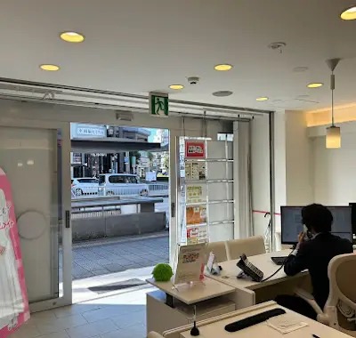 エステートプラスの店内風景