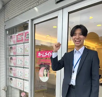 エステートプラスの接客風景